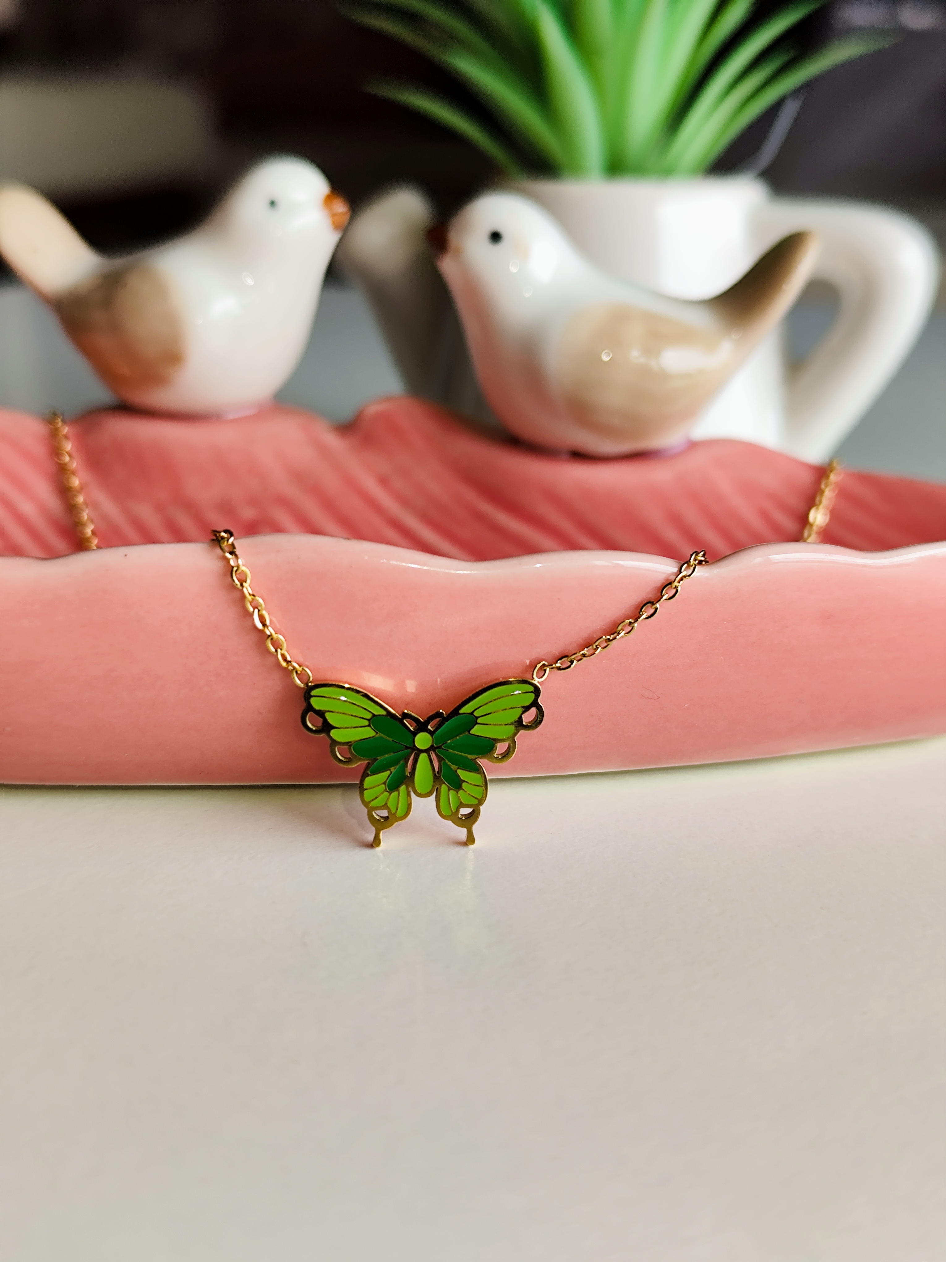 Fine jewellery inspired by grace, nature, and timeless beauty.